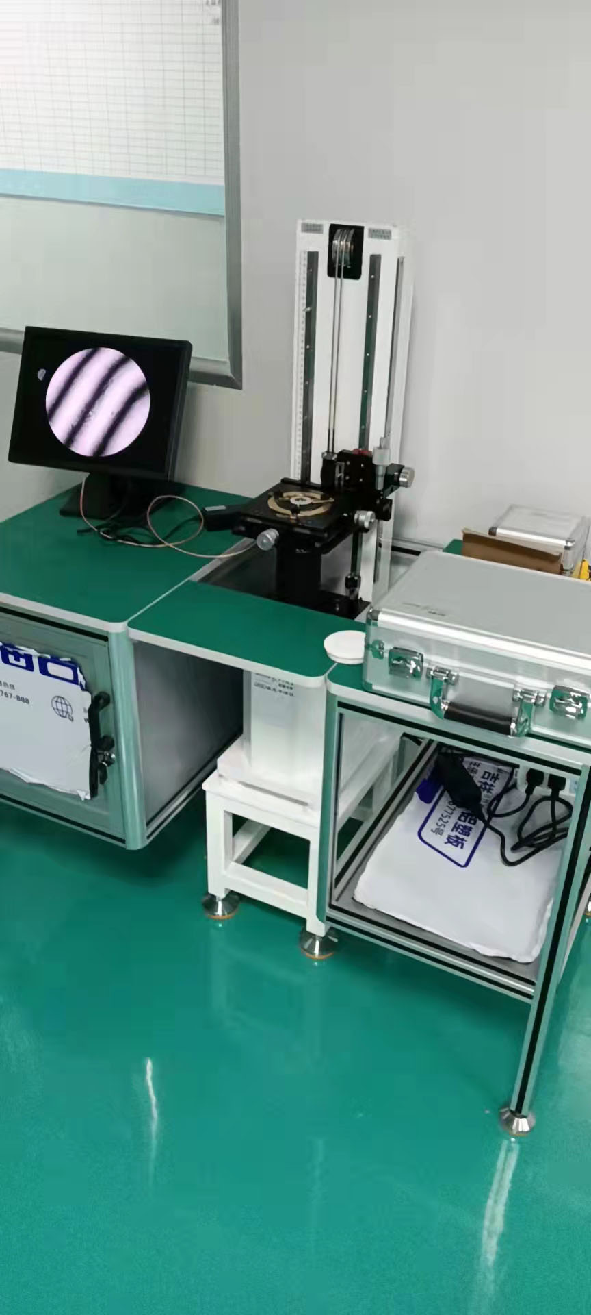 Lens Interferometer